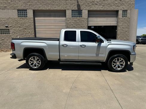 Used 2017 GMC Sierra 1500 SLT w/ SLT Premium Package AWD/4WD image 30