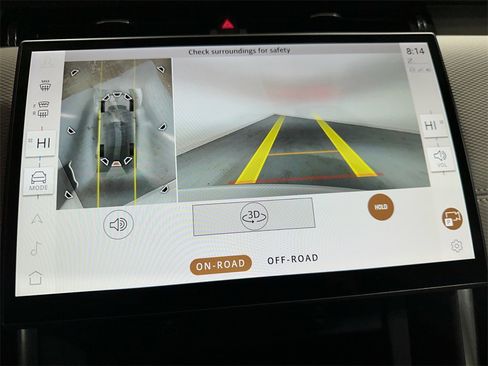 Used 2025 Land Rover Discovery Sport Dynamic SE image 21