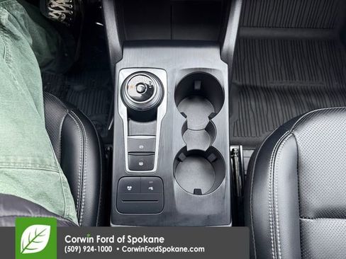 Used 2022 Ford Escape Titanium image 33