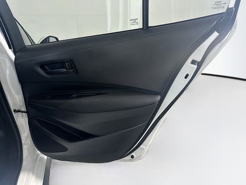 Used 2025 Toyota Corolla LE FWD image 28