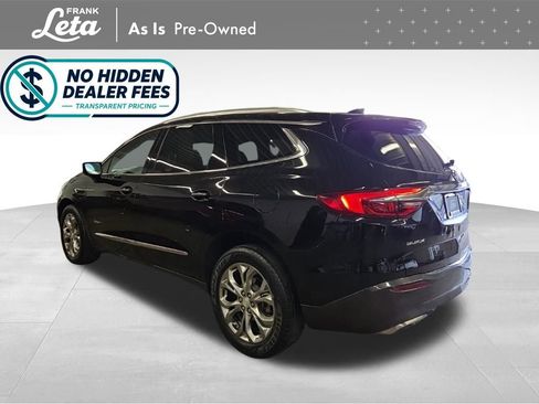 Used 2018 Buick Enclave Avenir w/ Avenir Technology Package FWD image 4