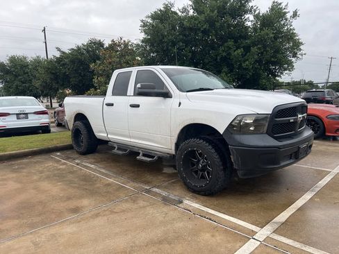 Used 2022 RAM 1500 Tradesman w/ Trailer Tow Group AWD/4WD image 2