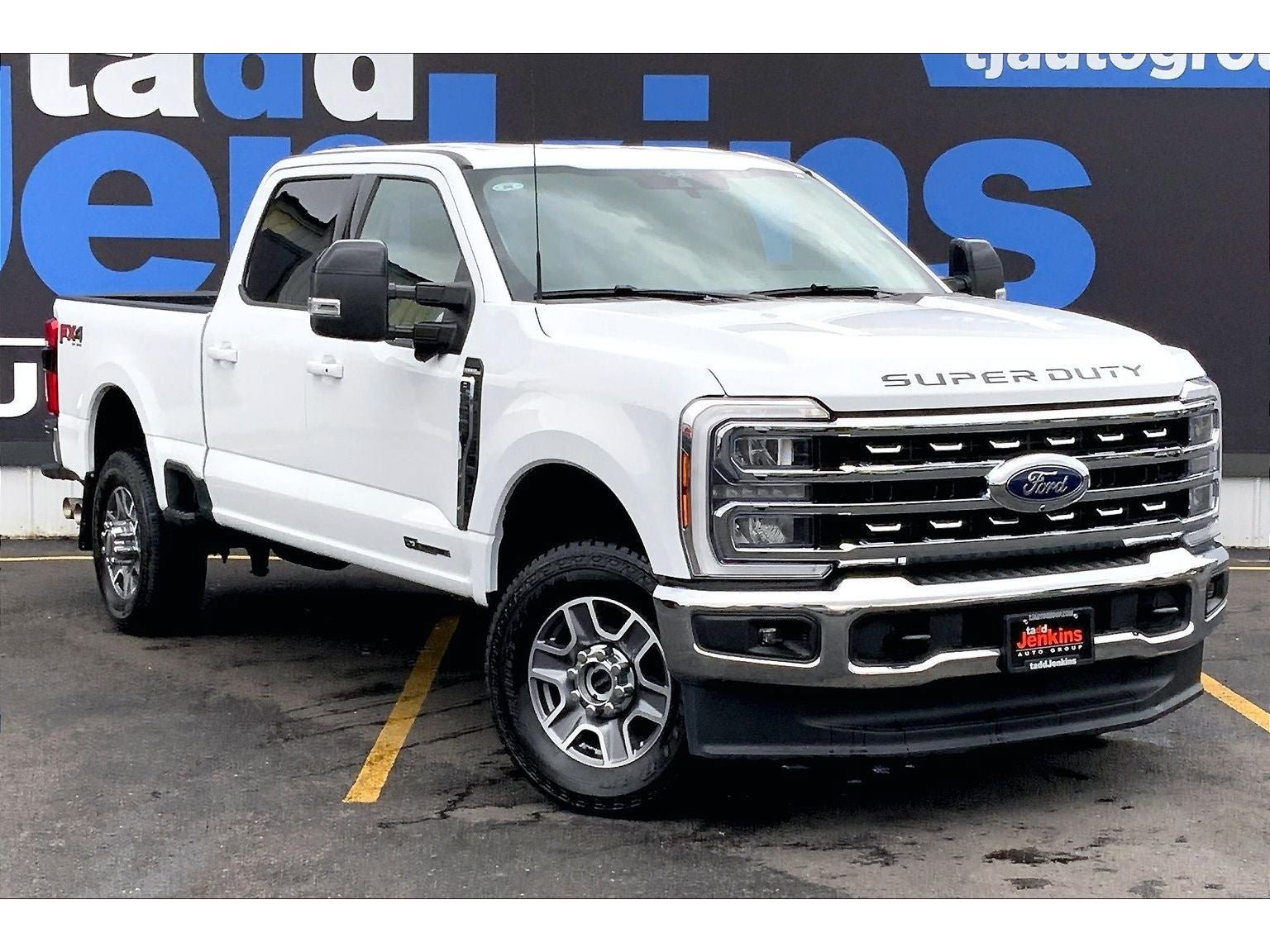 Used 2025 Ford F350 Lariat AWD/4WD image 2