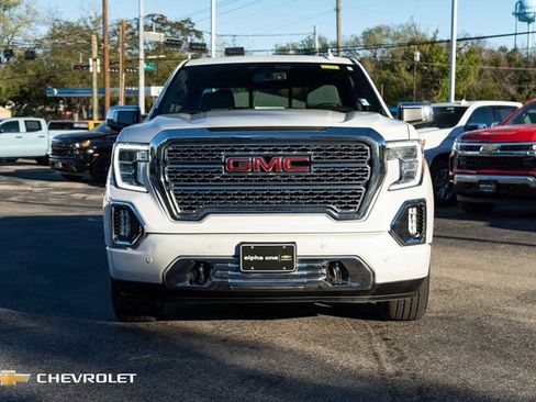 Used 2022 GMC Sierra 1500 Denali w/ Denali Premium Package image 2