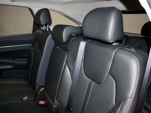 Used 2023 Kia Sorento S w/ Panoramic Sunroof Package image 23