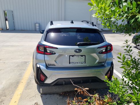 Used 2026 Subaru Crosstrek 2.5i Premium AWD/4WD image 8