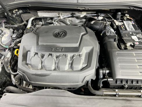 Used 2022 Volkswagen Tiguan SE image 29