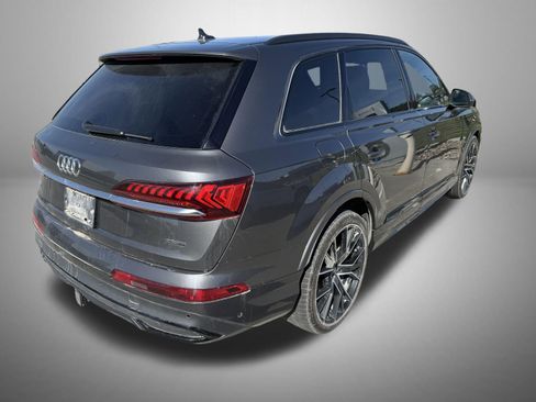 Used 2021 Audi Q7 3.0T Prestige image 4