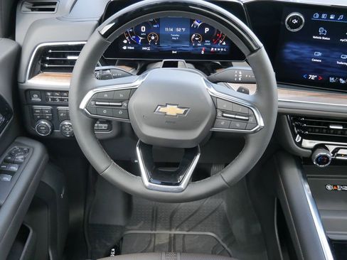 New 2026 Chevrolet Suburban High Country AWD/4WD image 19