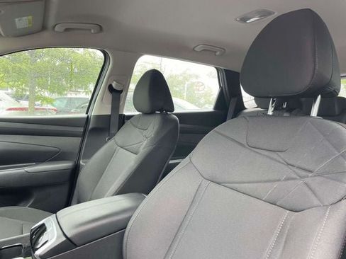 Used 2025 Hyundai Tucson SE AWD/4WD image 21
