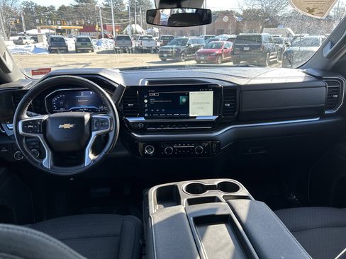 Used 2022 Chevrolet Silverado 1500 LT image 17