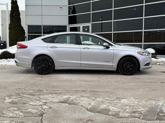 Used 2017 Ford Fusion SE video 2