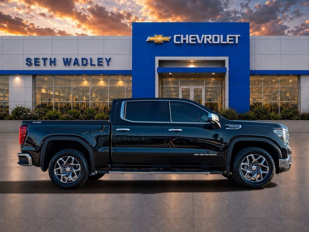Used 2025 GMC Sierra 1500 SLT w/ SLT Premium Package AWD/4WD image 8