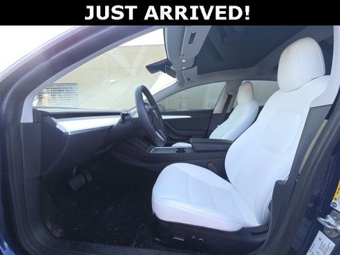 Used 2022 Tesla Model 3 Long Range image 11