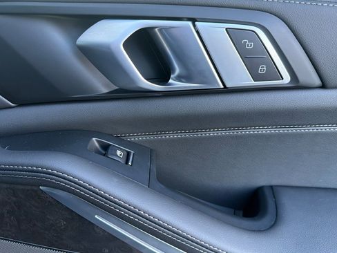 Used 2026 BMW X5 sDrive40i image 21