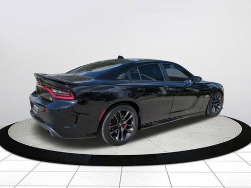Used 2022 Dodge Charger Scat Pack w/ Plus Group image 3