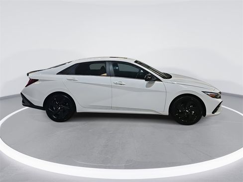 New 2026 Hyundai Elantra SEL Sport image 4