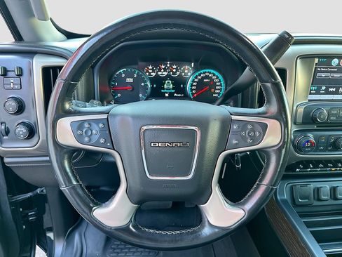 Used 2019 GMC Sierra 2500 Denali w/ Duramax Plus Package AWD/4WD image 11