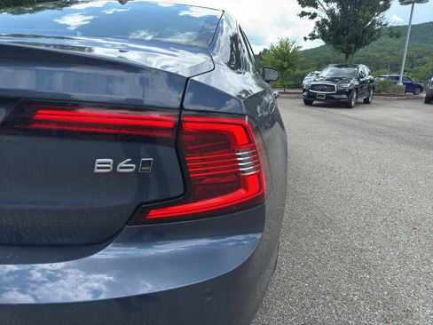 Used 2023 Volvo S90 B6 Plus AWD/4WD image 9