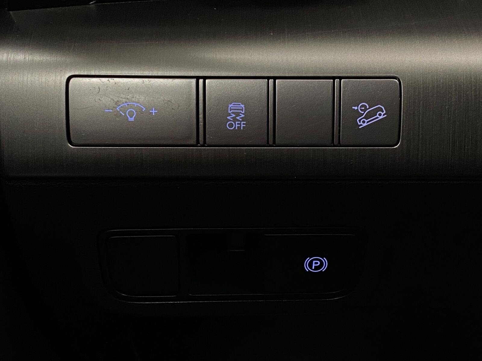 Certified 2024 Hyundai Kona SEL AWD/4WD image 13