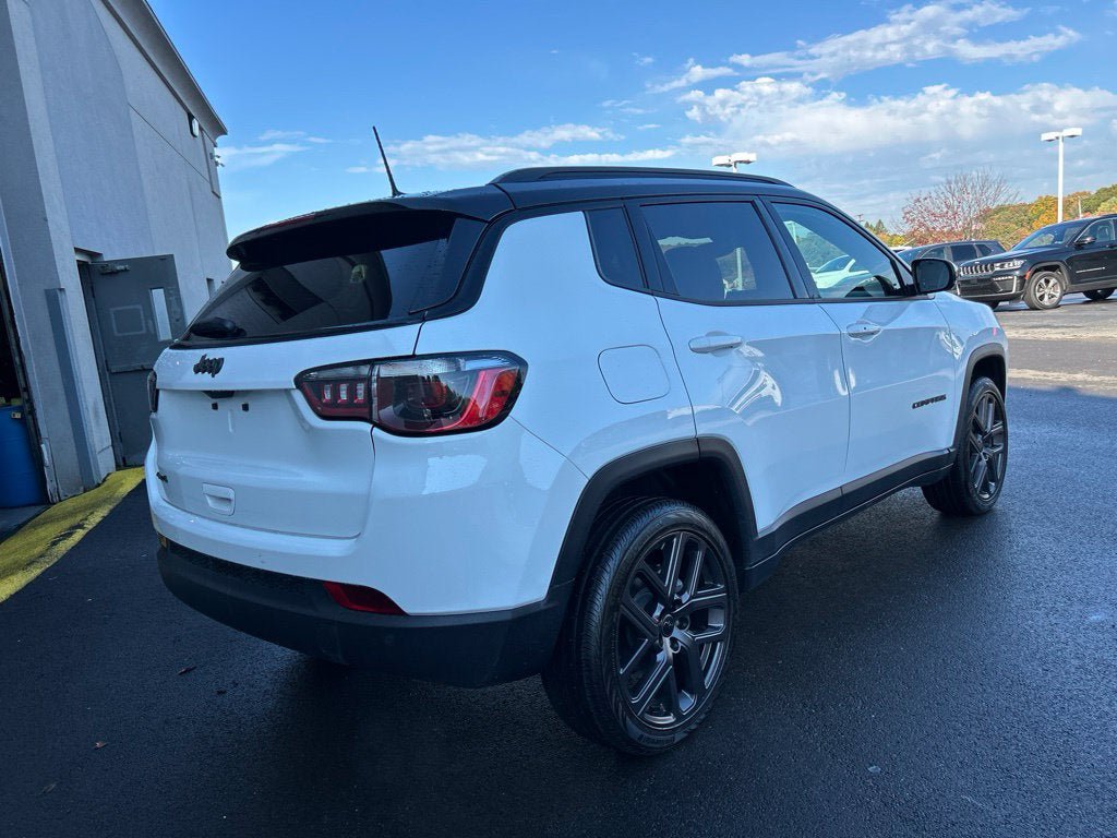 Used 2026 Jeep Compass Limited AWD/4WD image 6
