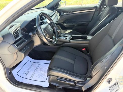 Used 2020 Honda Civic Sport image 10