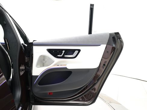 Used 2023 Mercedes-Benz EQS 580 EQS 580 4MATIC Sedan 4D image 70