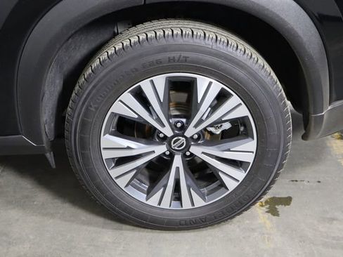Used 2021 Nissan Rogue SV FWD image 40
