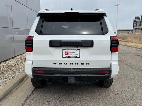 Certified 2025 Toyota 4Runner TRD Off-Road image 37