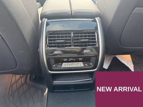 Used 2022 BMW X5 xDrive40i w/ Premium Package AWD/4WD image 18