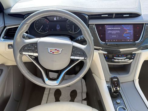 Used 2023 Cadillac XT6 Premium Luxury image 25