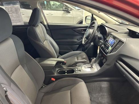 Used 2018 Subaru Crosstrek 2.0i Premium image 3