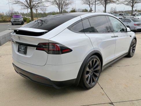 Used 2022 Tesla Model X image 5