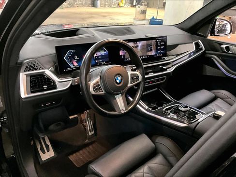 Used 2024 BMW X5 xDrive40i w/ Executive Package image 15