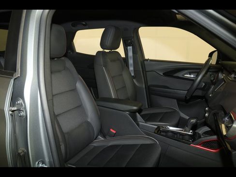 Used 2023 Chevrolet TrailBlazer RS AWD/4WD image 29