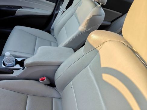 Used 2018 Acura ILX FWD image 11