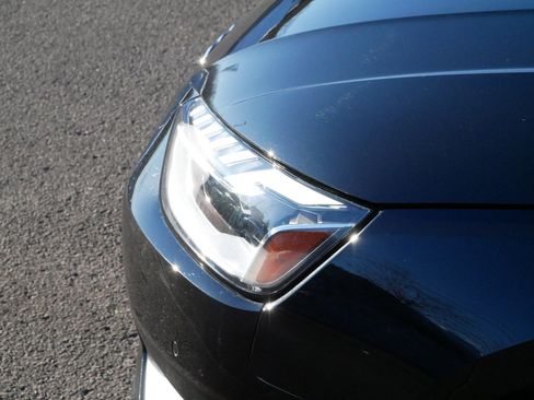 Used 2025 Audi A4 2.0T Premium image 16