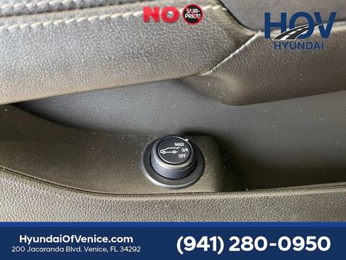 Used 2014 Cadillac SRX Performance w/ LPO, Sports Edition Package FWD image 25