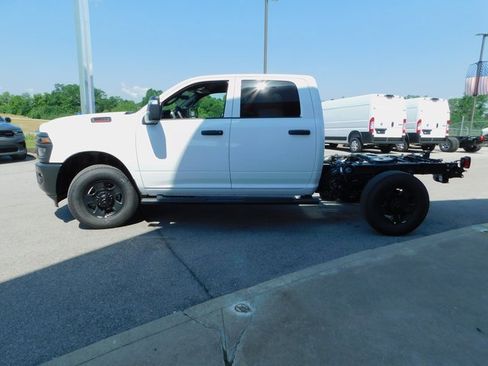 New 2025 RAM ProMaster Tradesman image 6