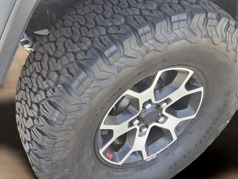 Used 2020 Jeep Wrangler Rubicon AWD/4WD image 8