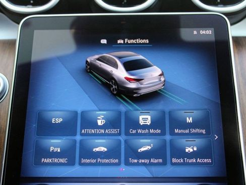 Used 2025 Mercedes-Benz C 300 4MATIC Sedan image 33