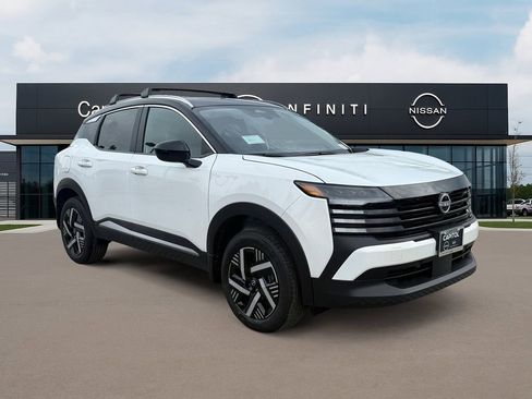 New 2026 Nissan Kicks SV image 3