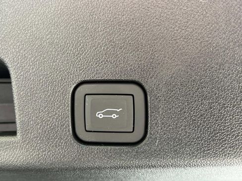 Used 2026 GMC Acadia Elevation w/ Black Edition AWD/4WD image 13