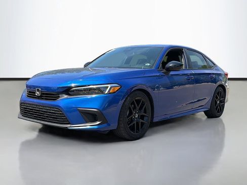 Used 2024 Honda Civic Sport image 2