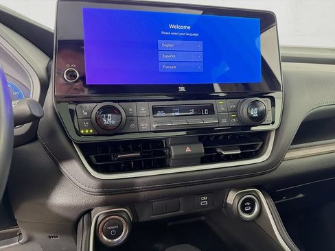 Used 2024 Toyota Grand Highlander AWD Hybrid image 19