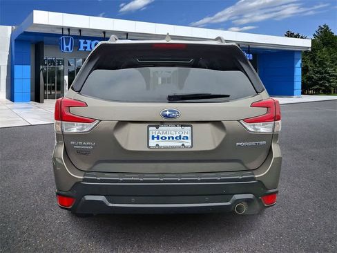 Used 2020 Subaru Forester Limited image 23
