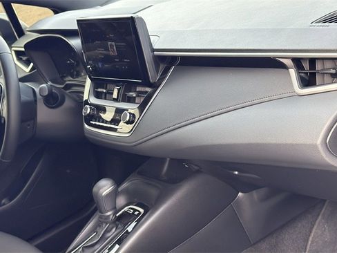 Used 2025 Toyota Corolla SE image 25