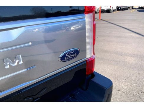 Used 2017 Ford F350 Platinum w/ Platinum Ultimate Package image 33