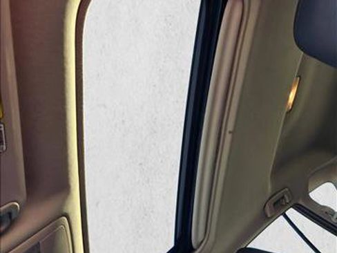 Used 2017 Toyota RAV4 XLE image 14