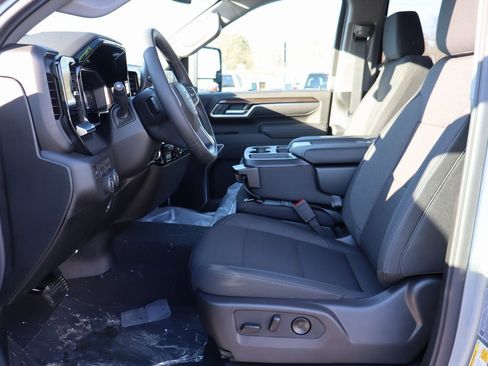 New 2026 Chevrolet Silverado 3500 LT w/ Trail Boss Package image 4